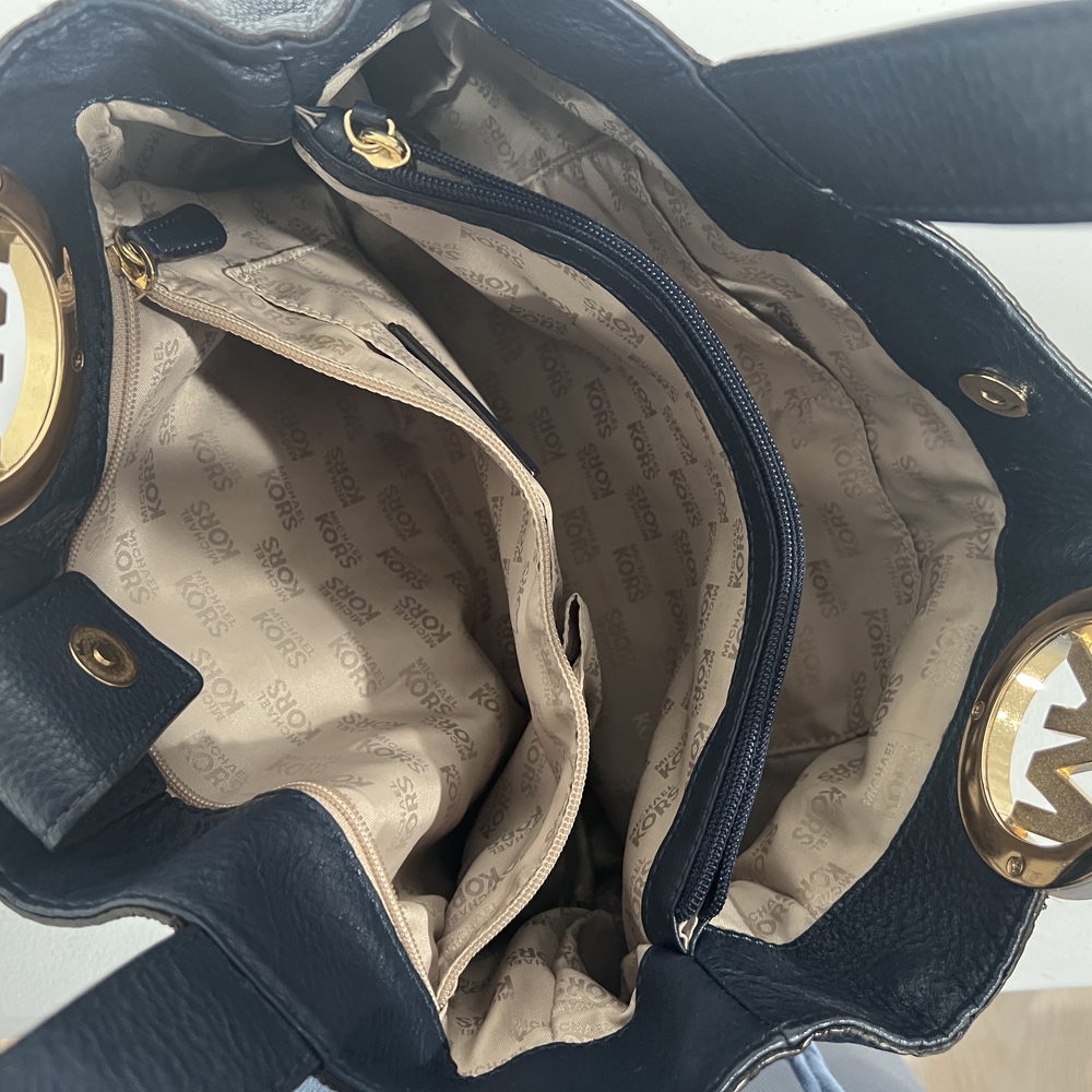 MICHAEL Michael Kors Deep Navy Shoulder Bag with Gold MK Medallion - Picture 3 of 3